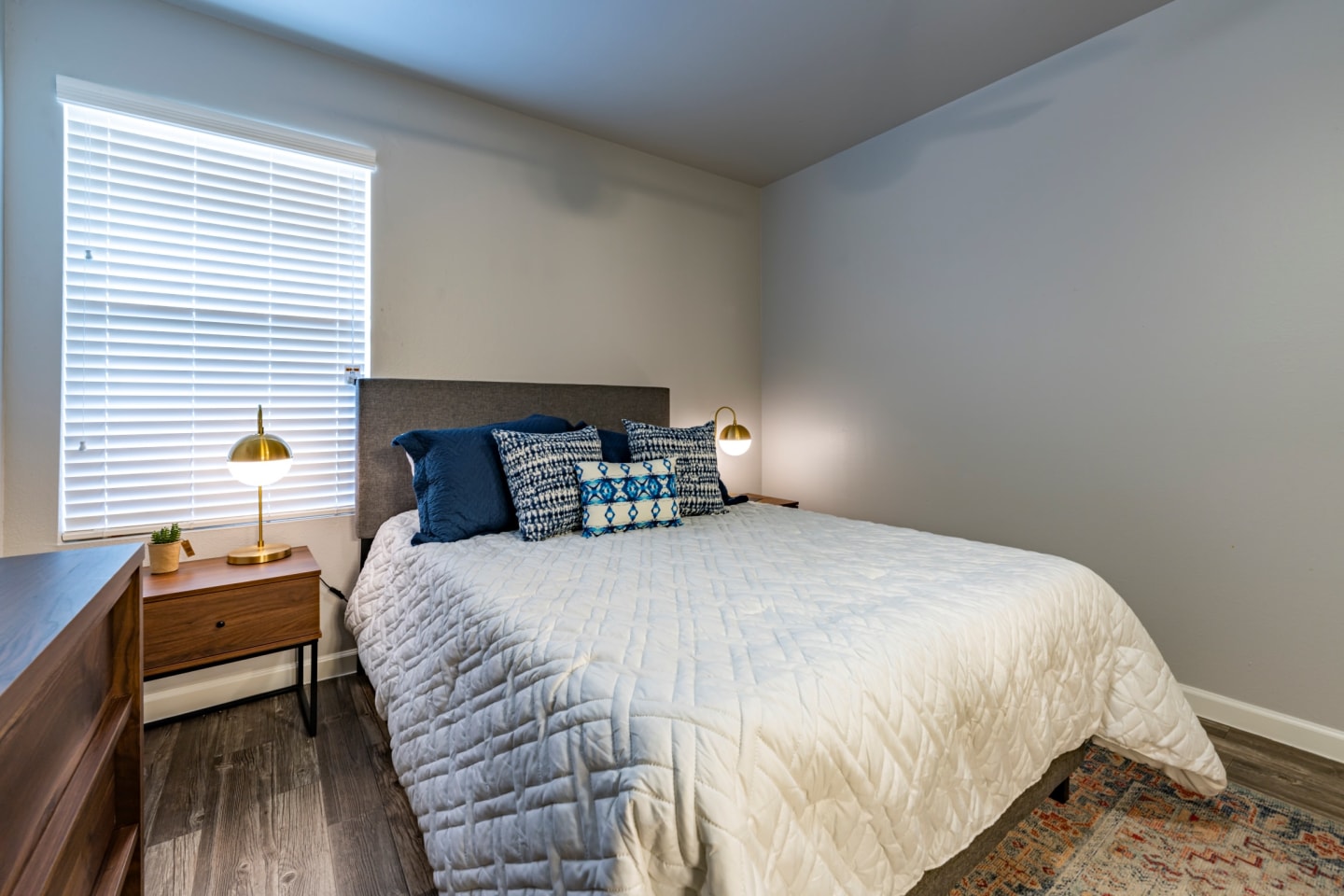 Arches Apartment Homes Image 11