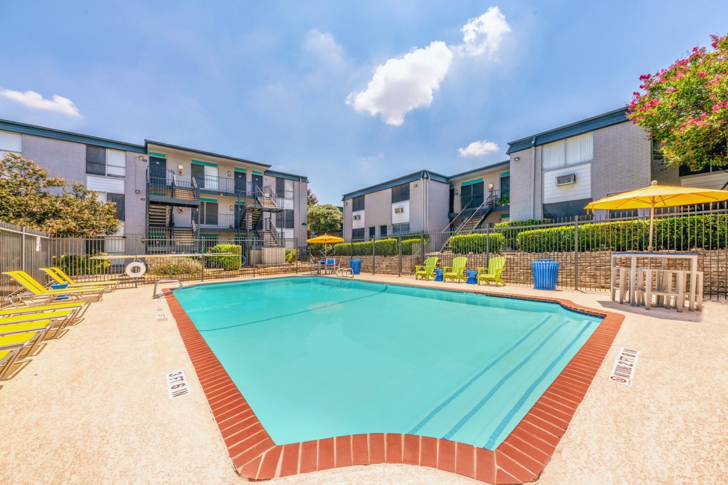 Alister Apartments Image 16