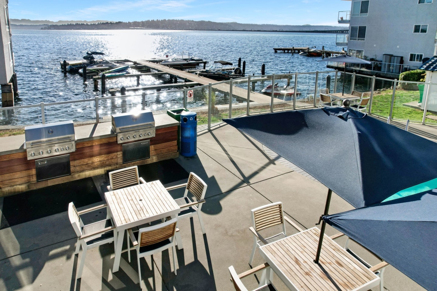 Lakefront on Washington Image 15