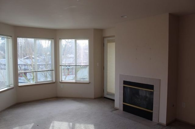 Ravenna Park Place Image 14