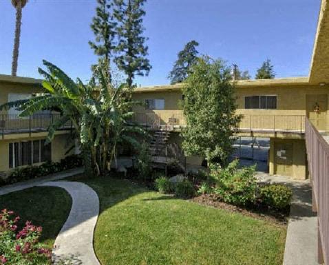 University Gardens at Northridge Image 4