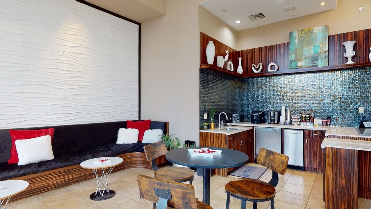 Acclaim Image 12