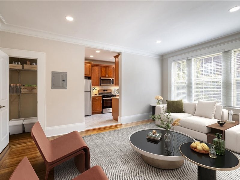 Worthington House Apartments Image 3
