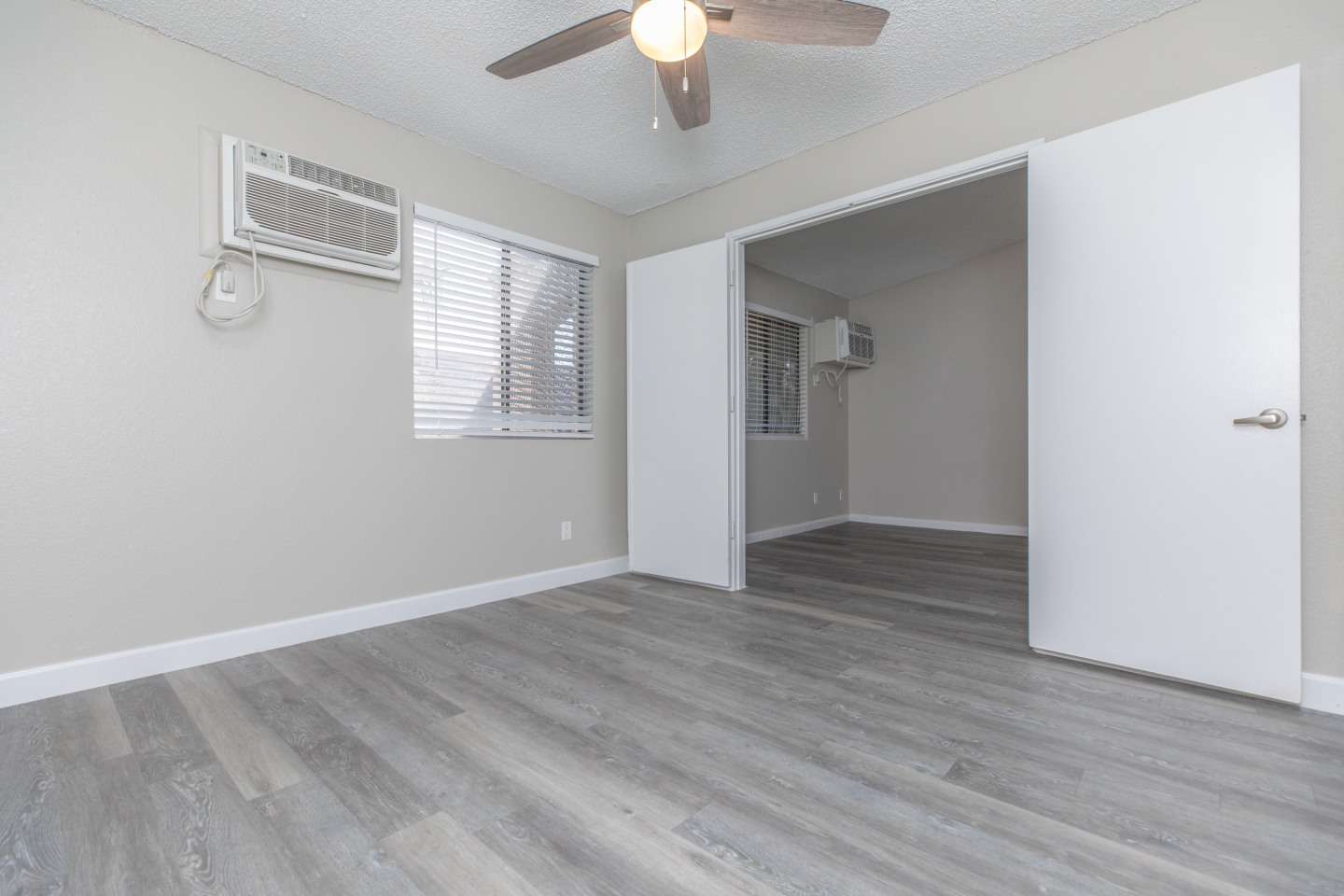 Desert Gardens Apartment Community Image 26