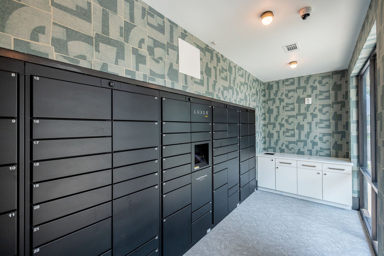 Botanic Luxury Apartments Image 49