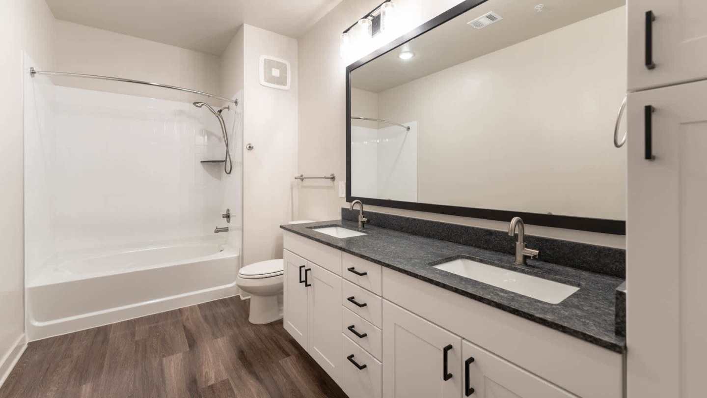 Trailwinds Grapevine Image 35
