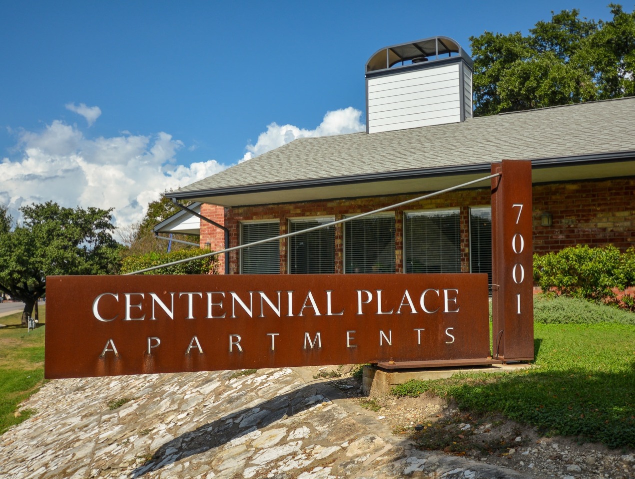Centennial Place Apartments Image 1