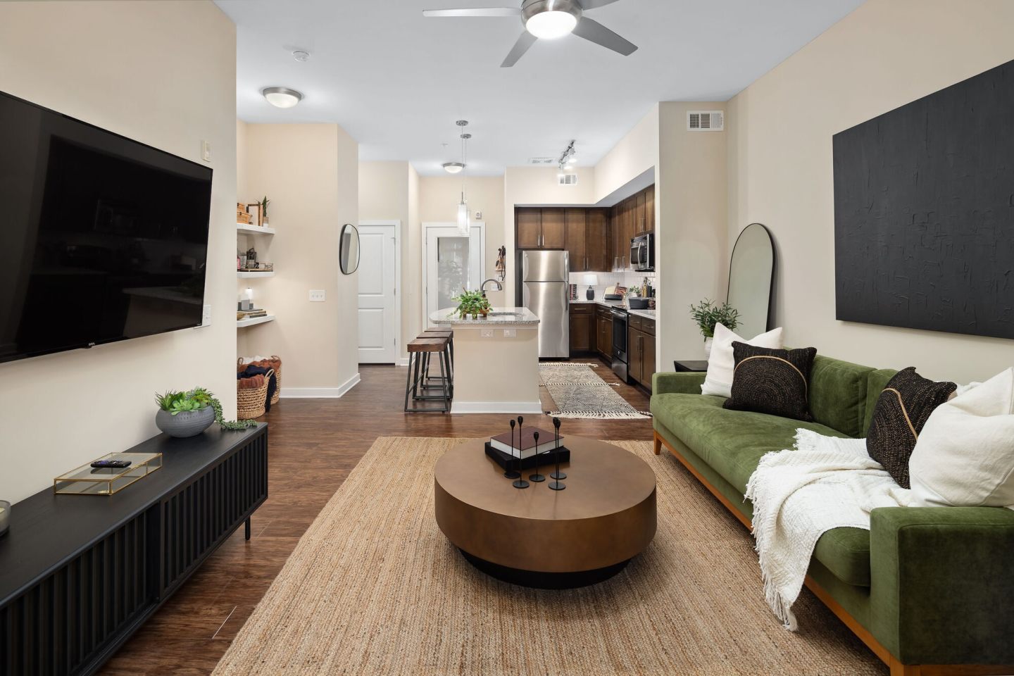 400 Belmont Image 3