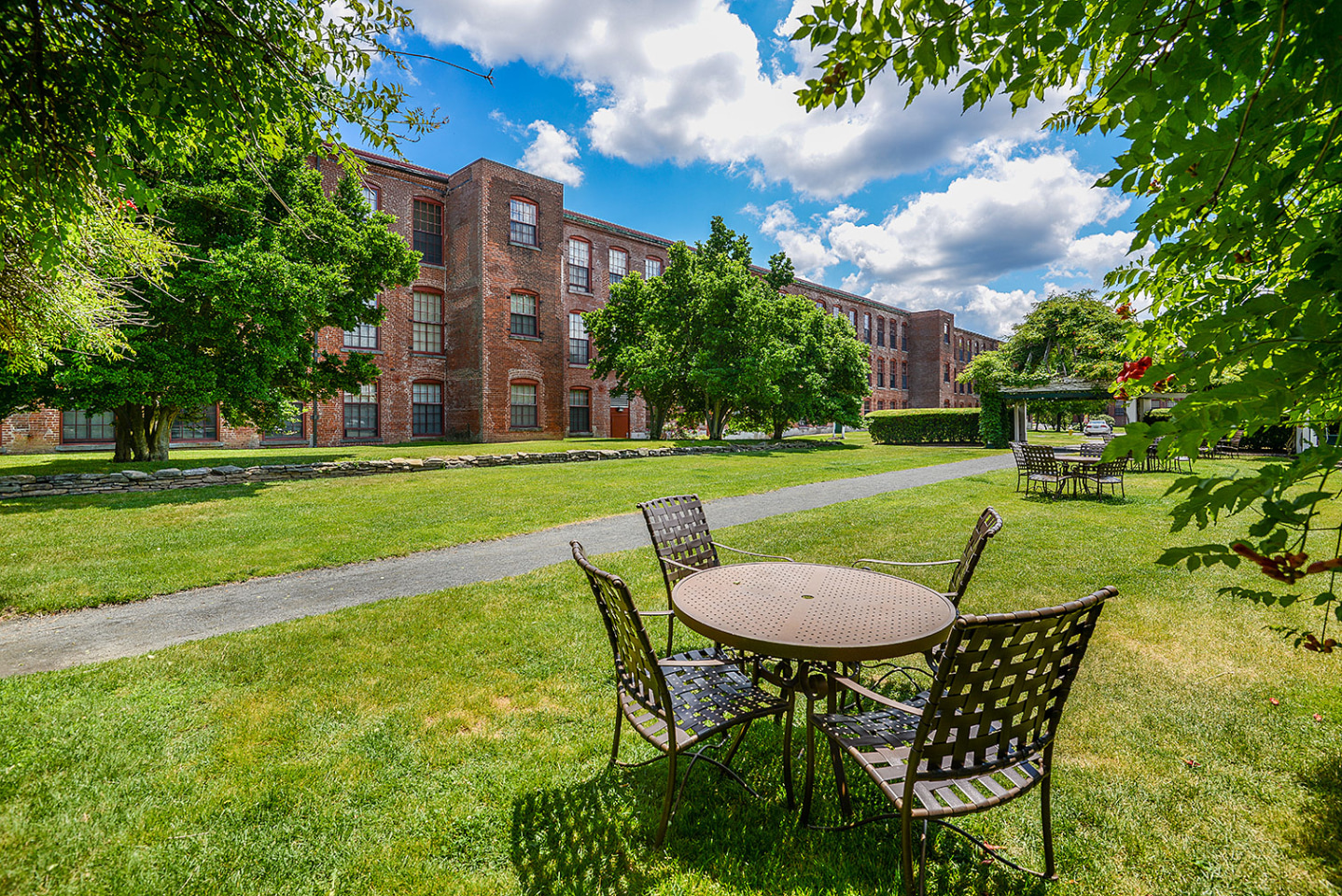 Bigelow Commons Image 32