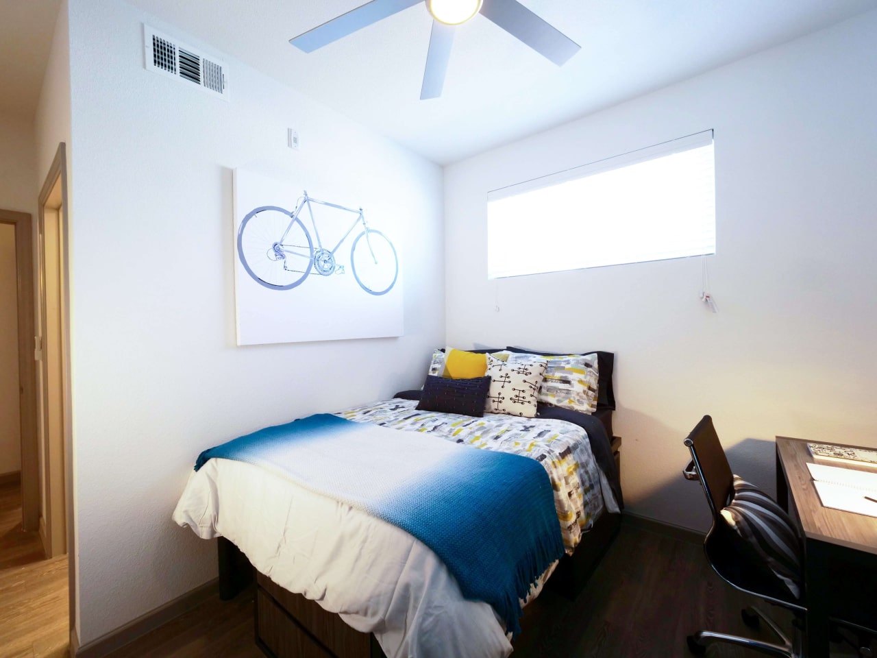 Liv+ Arlington - Student Housing Image 32