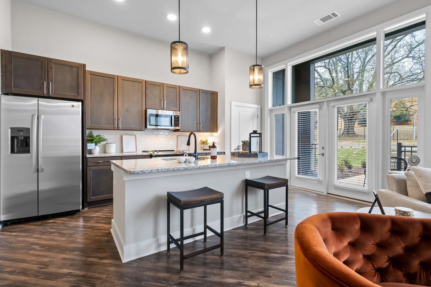 408 Jackson Image 16