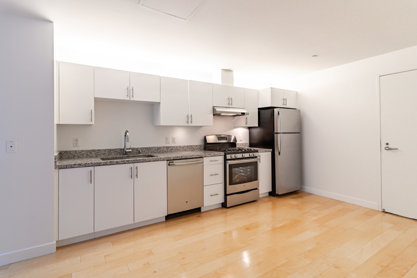 333 Fremont Image 13