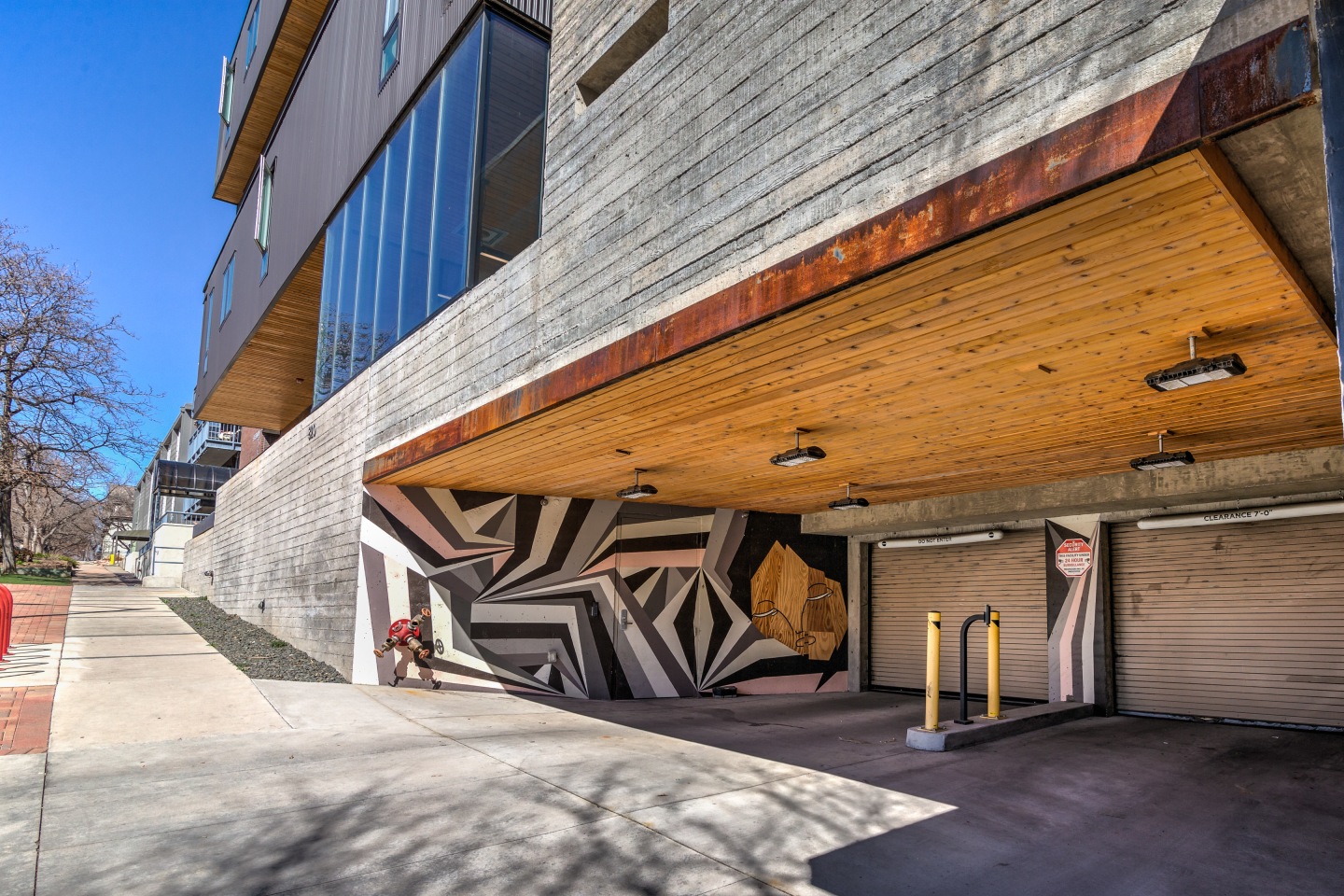 MOTO Apartments Image 6