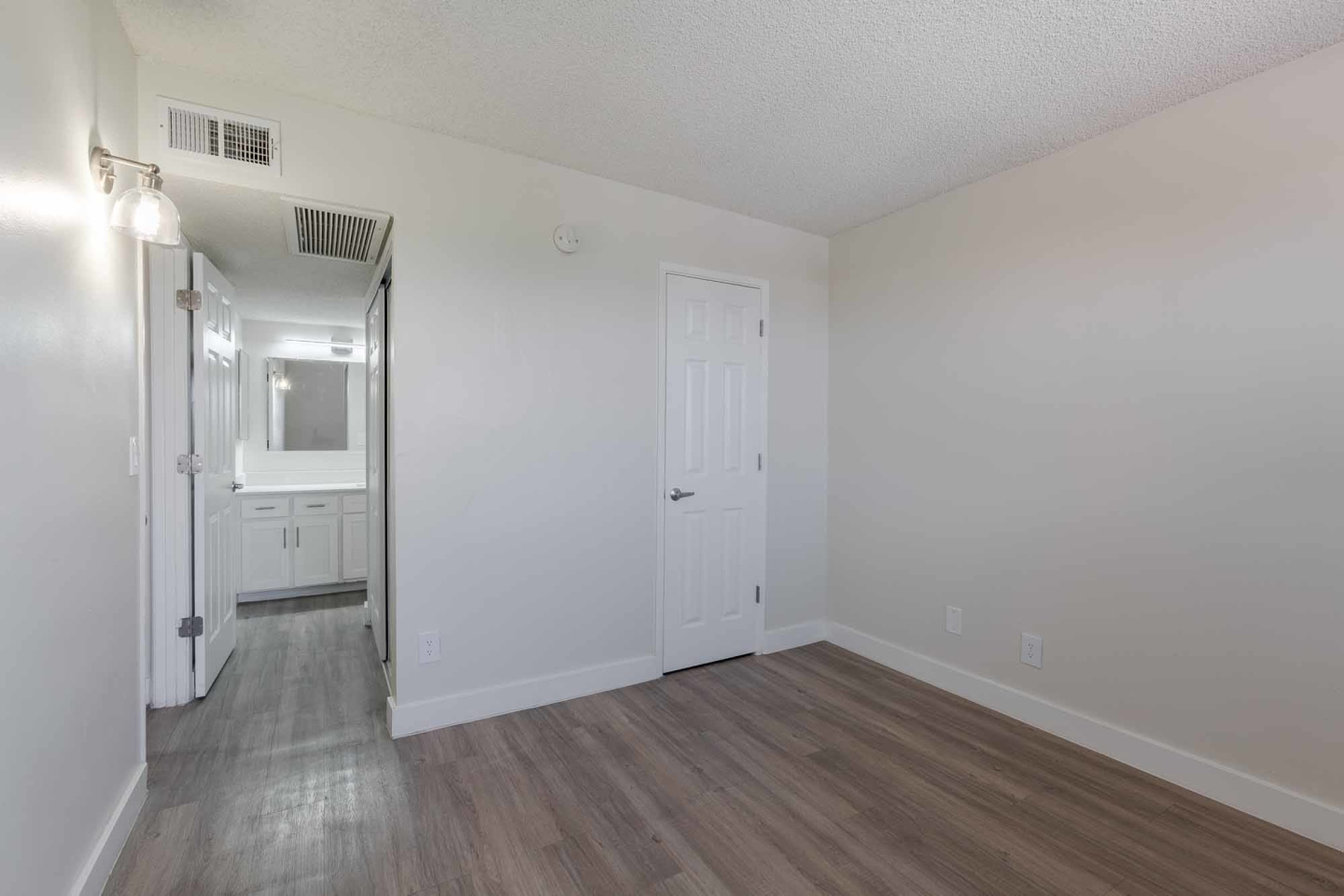 Elevation Apartments Image 13