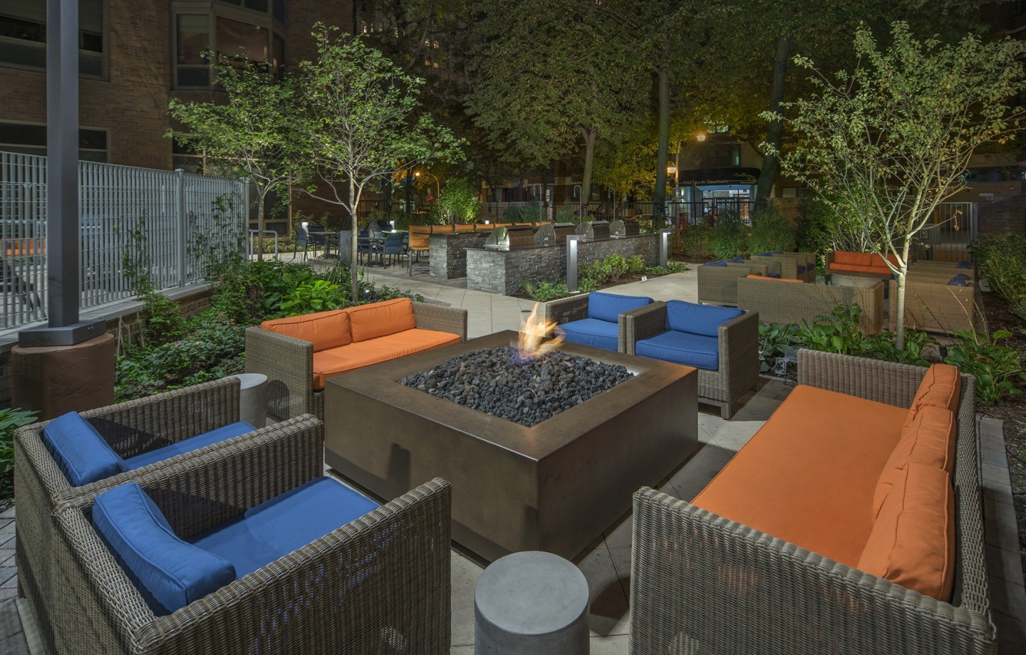 Elm Street Plaza Image 28
