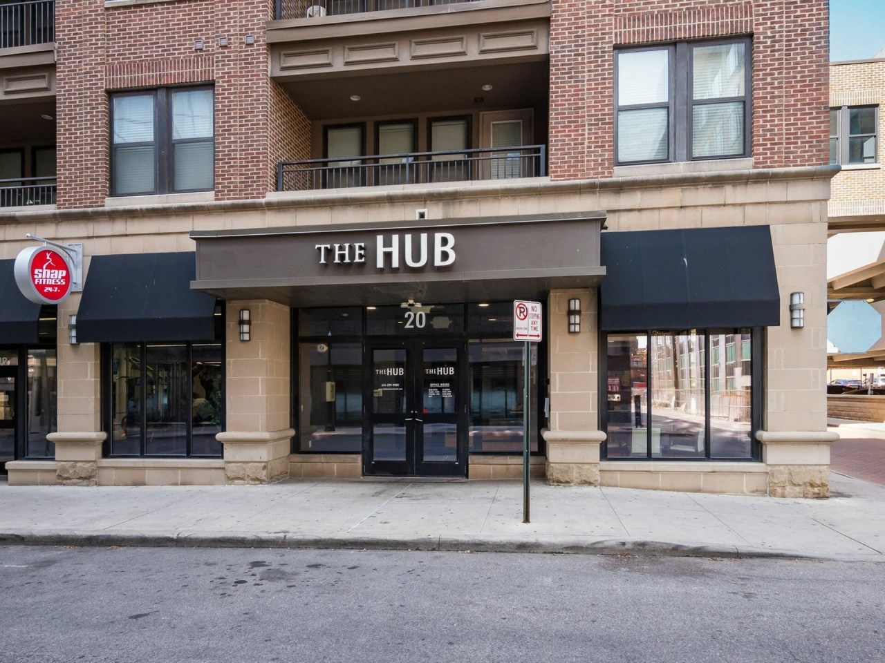 The Hub Short North Image 2