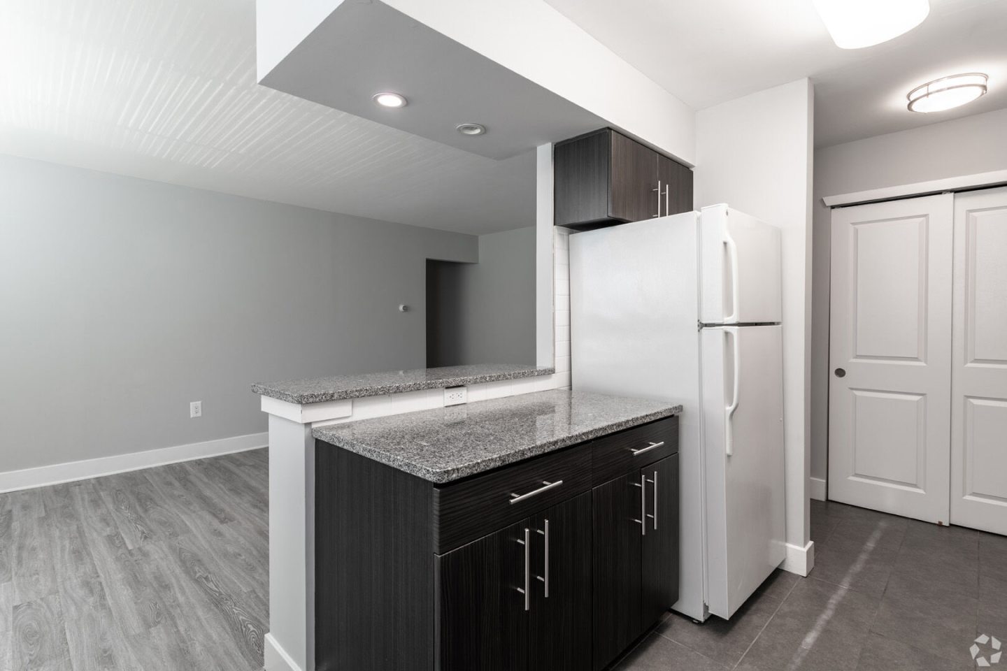 Ridge Court Image 3