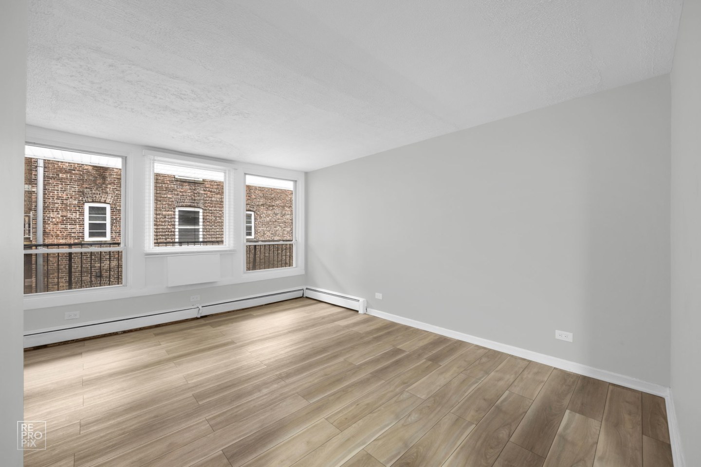 6832 S Crandon Image 14