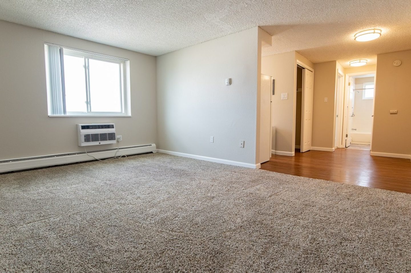 Joliet Towers Apartments Image 43