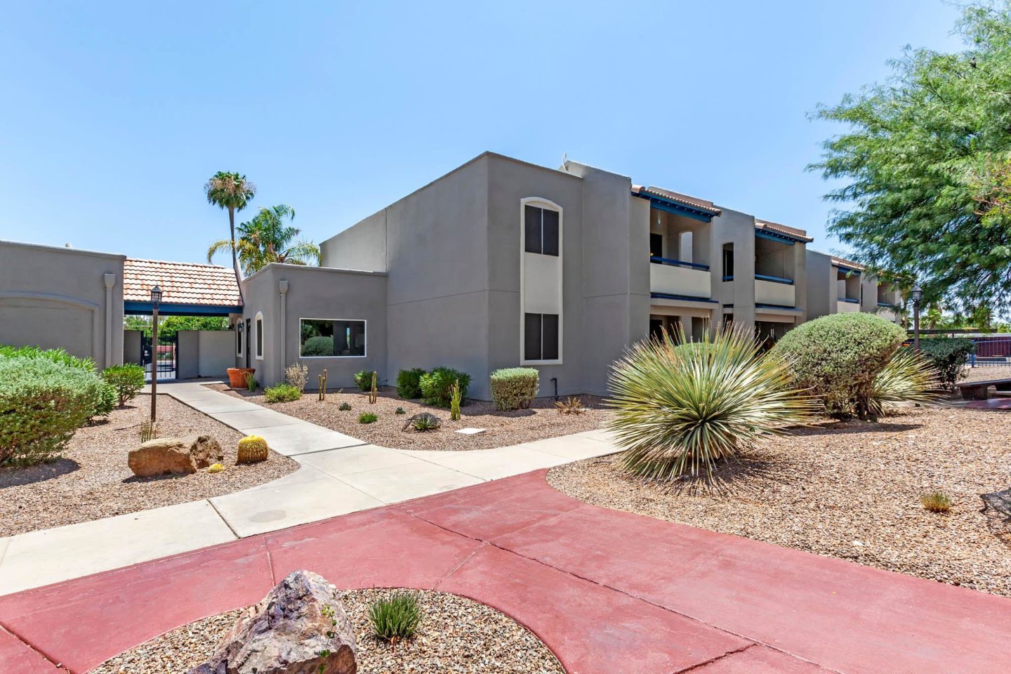 Agave Apartments Image 9