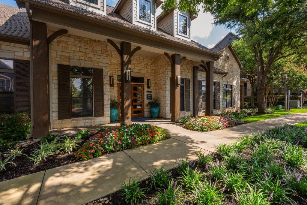 The Langdon on Parmer Image 12