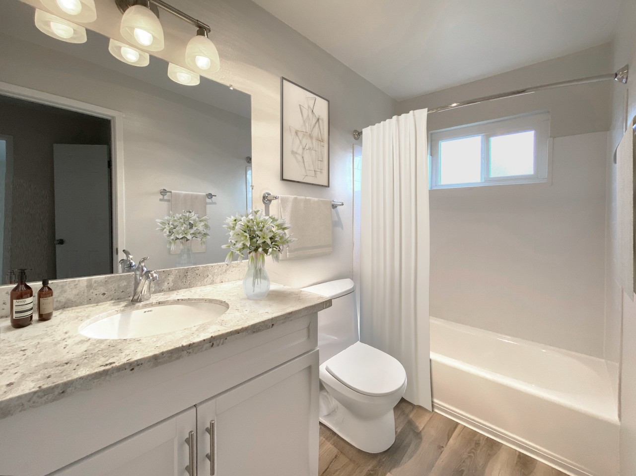 Pleasanton Heights Image 10
