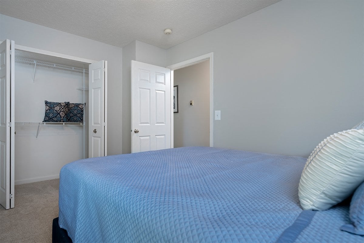 Beacon Lake Apartments Image 13