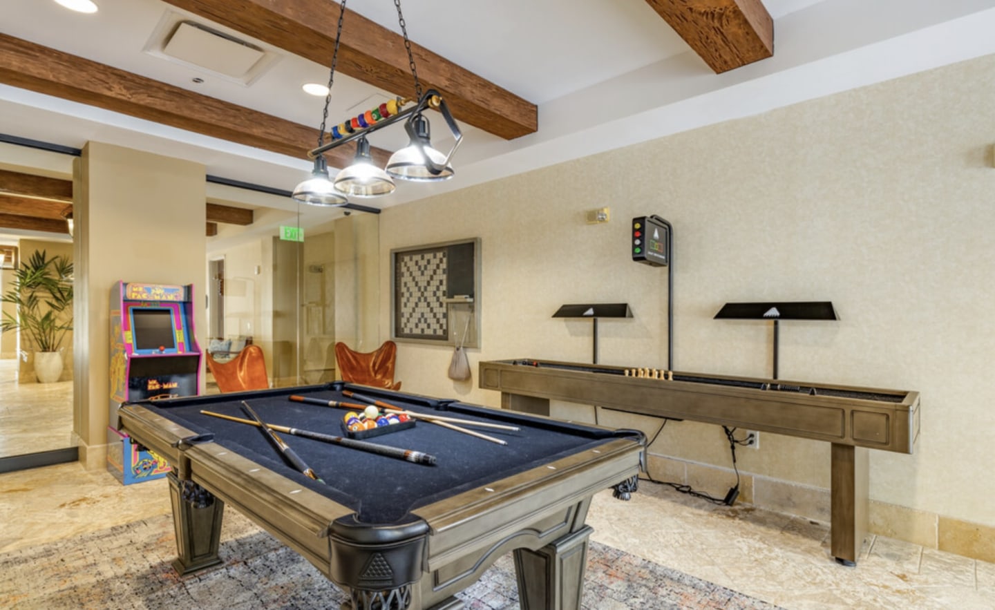 Veranda Club Image 13
