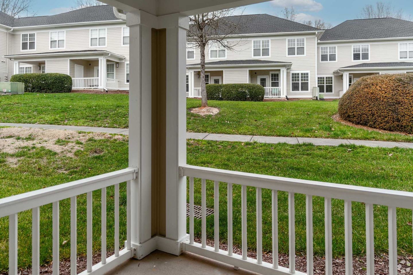 The Reserve at Meadowmont Apartments and Townhomes Image 26