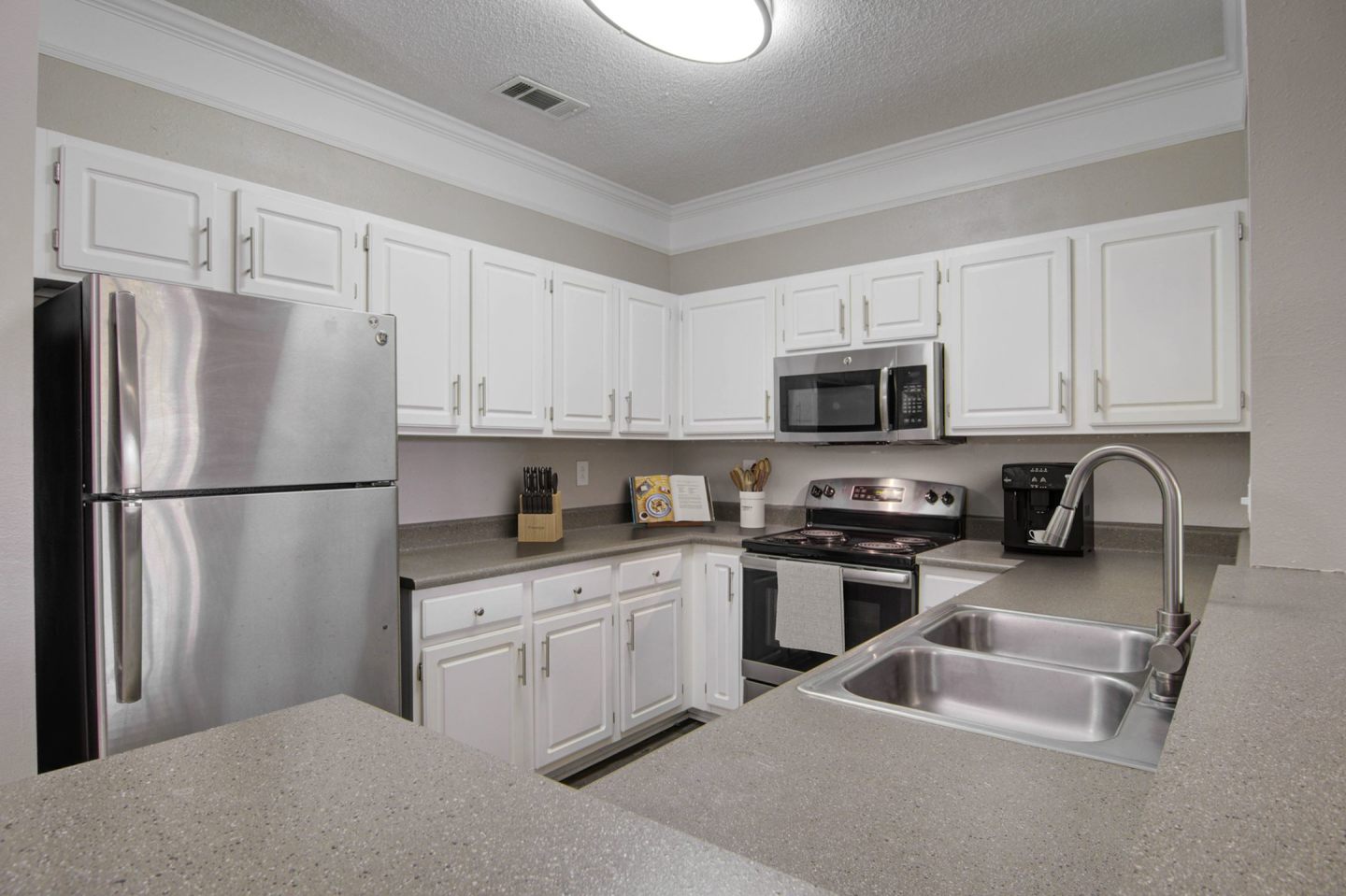 Preston Hills at Mill Creek Apartments Image 3