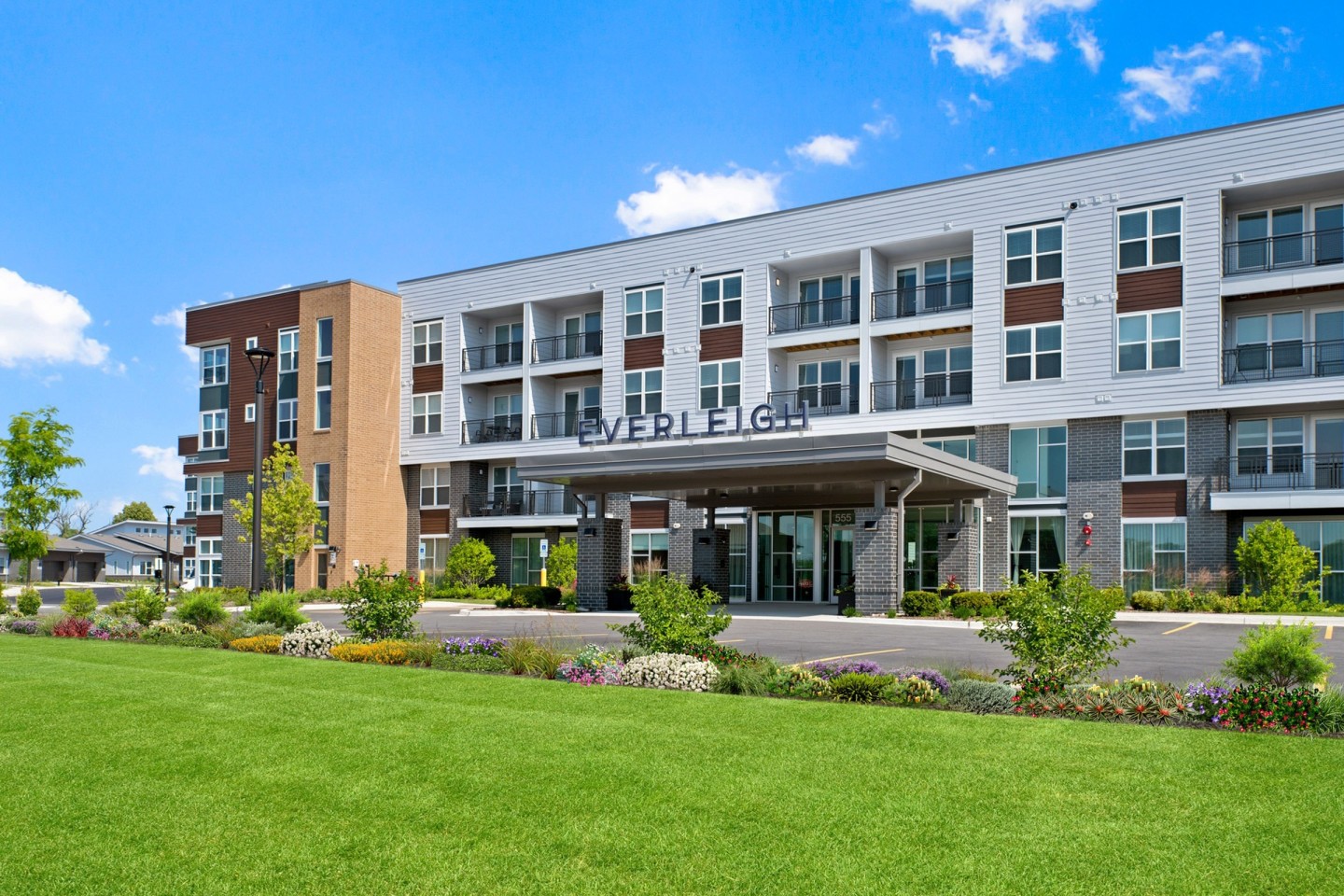 Everleigh Vernon Hills 55+ Active Adult Apartment Homes Image 9