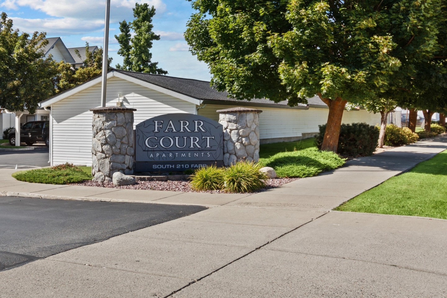Farr Court Apartments Image 31