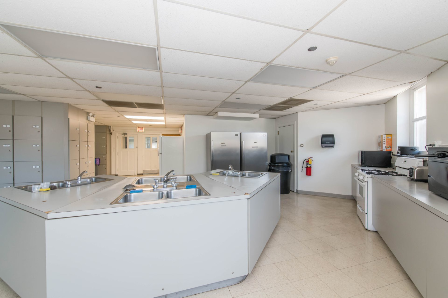 Co Living - 5445 S Ingleside Image 5