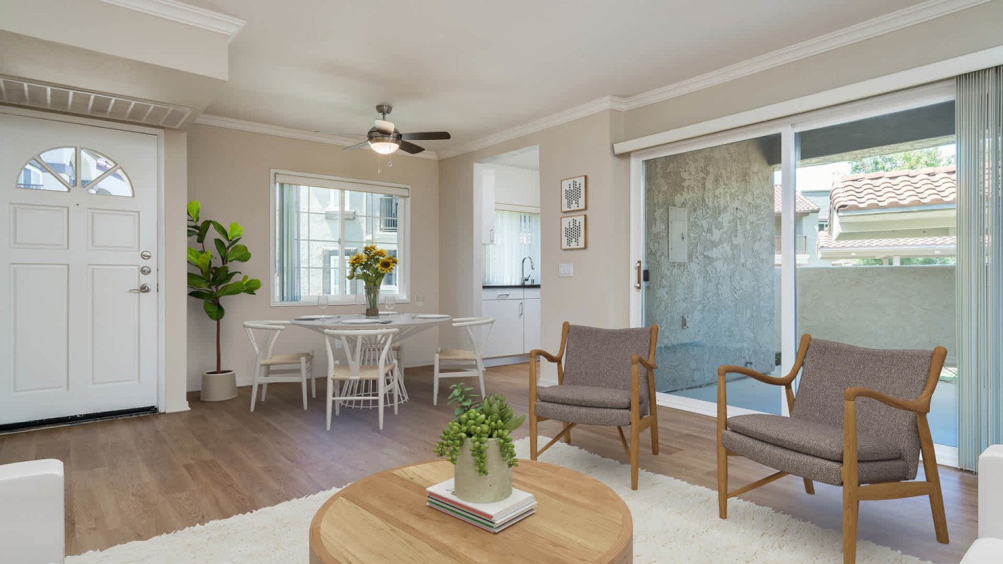 The Village at Del Mar Heights Image 36