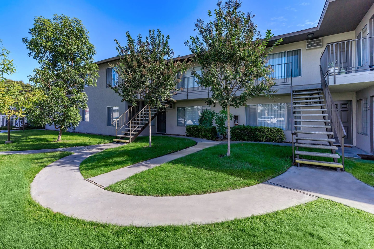 San Carlos & San Juan Apartment Homes Image 4