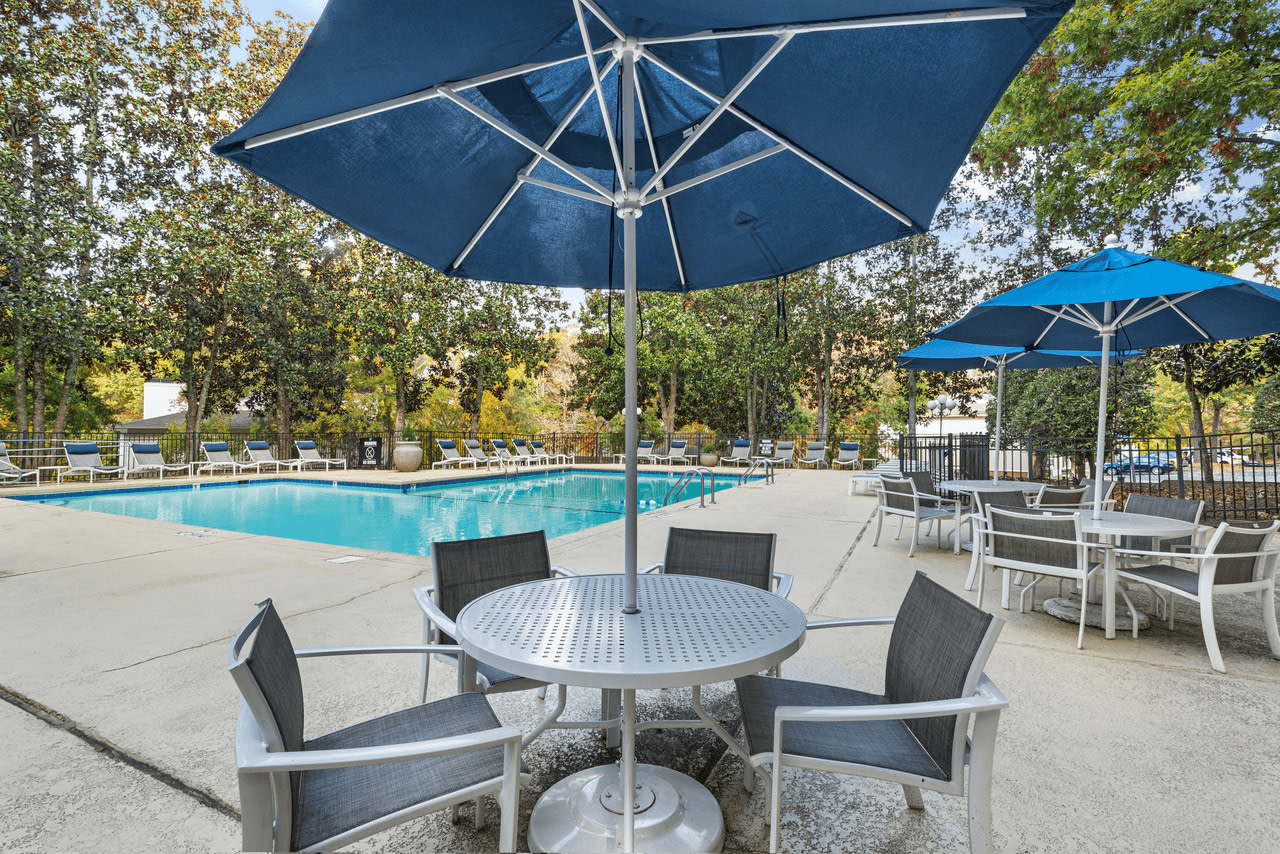Oak Hollow Apartments Image 5