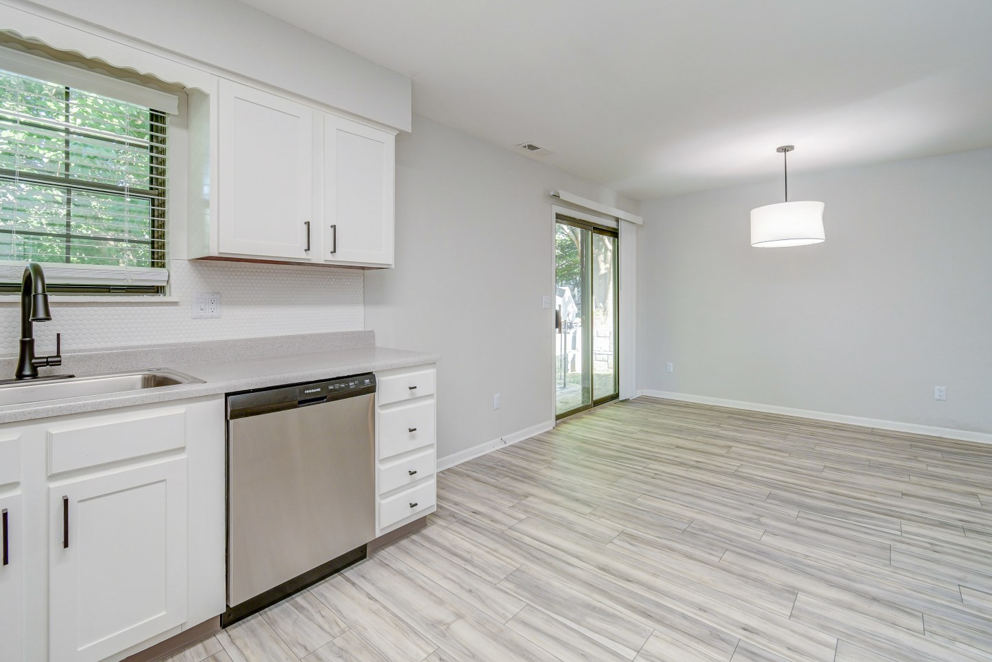 The Arbor Apartments and Townhomes Image 40