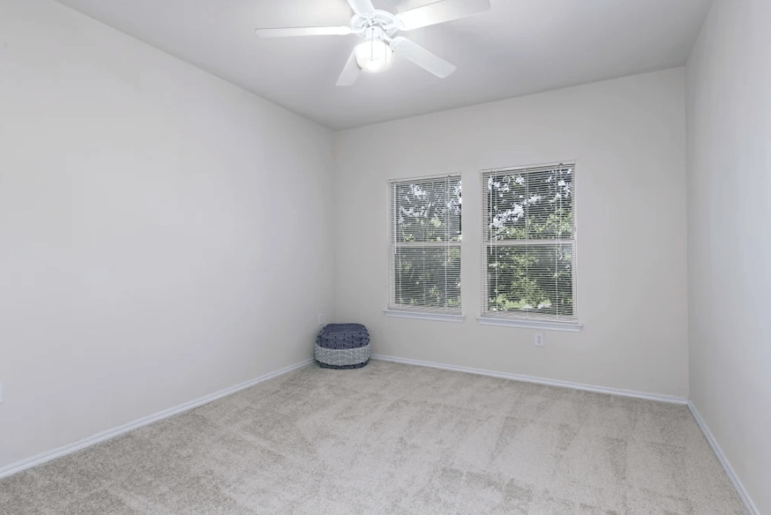 Belle at Bay Colony 55+ Apartments Image 17