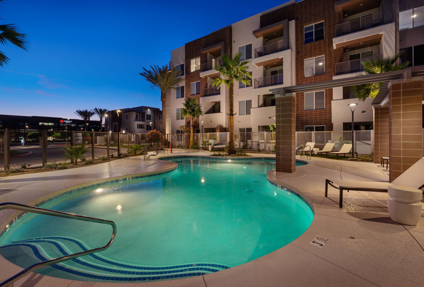 Town Chandler Image 23