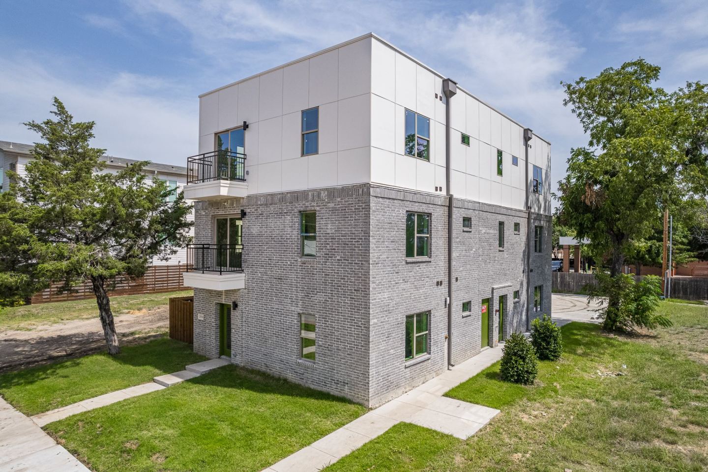 The Flats at Medical District Image 12