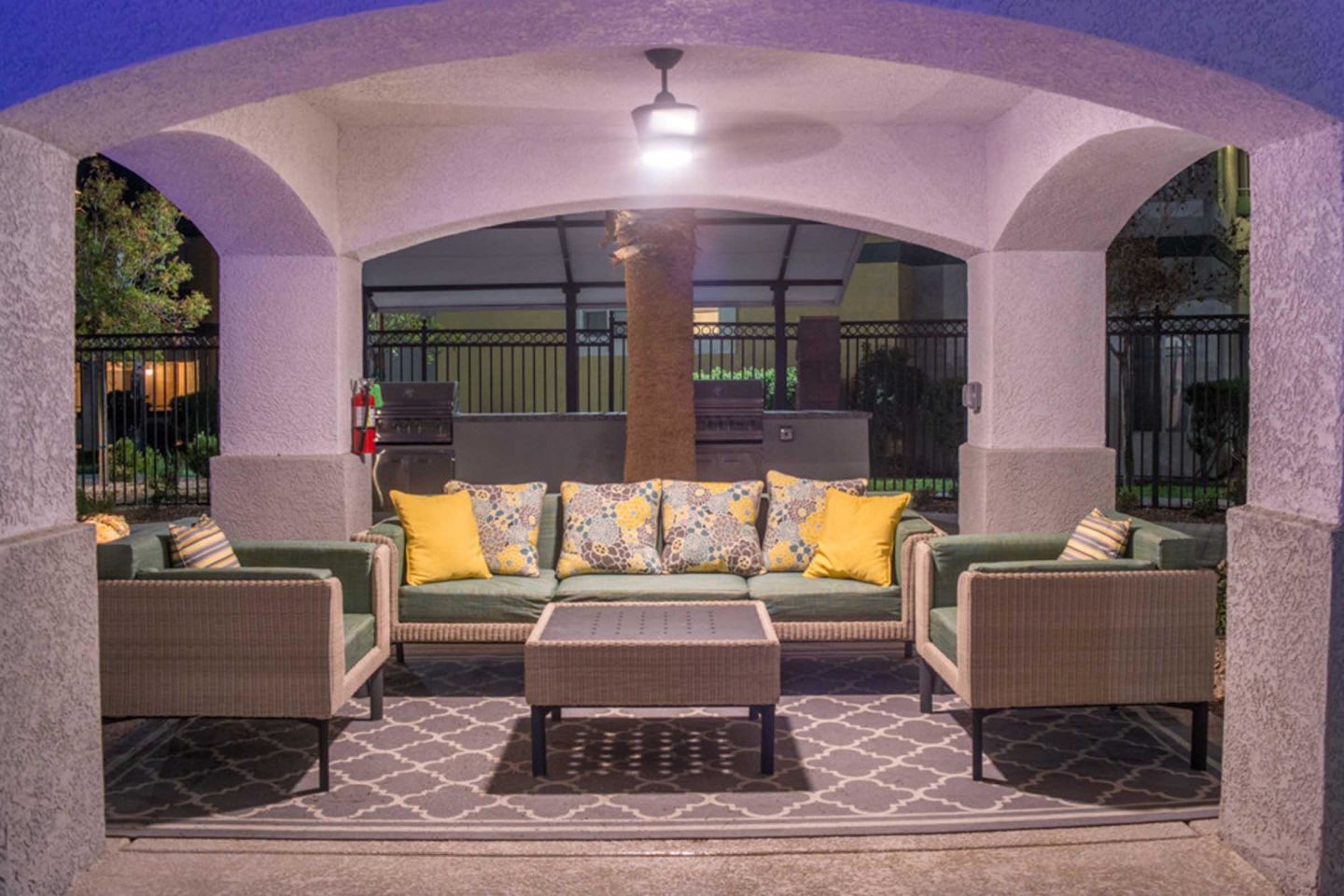 South Valley Ranch Apartments Image 29