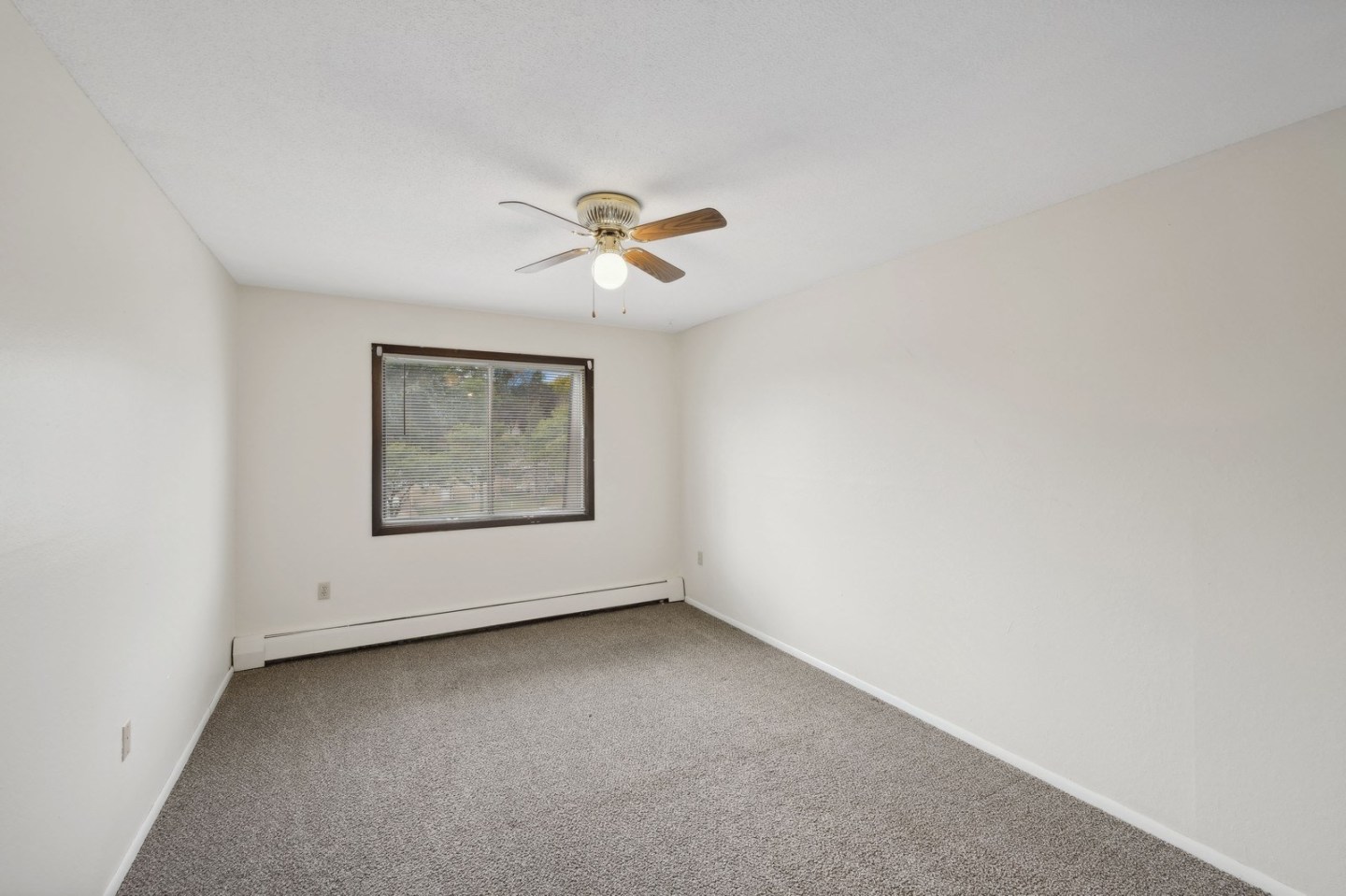Van Dyke Apartments Image 38