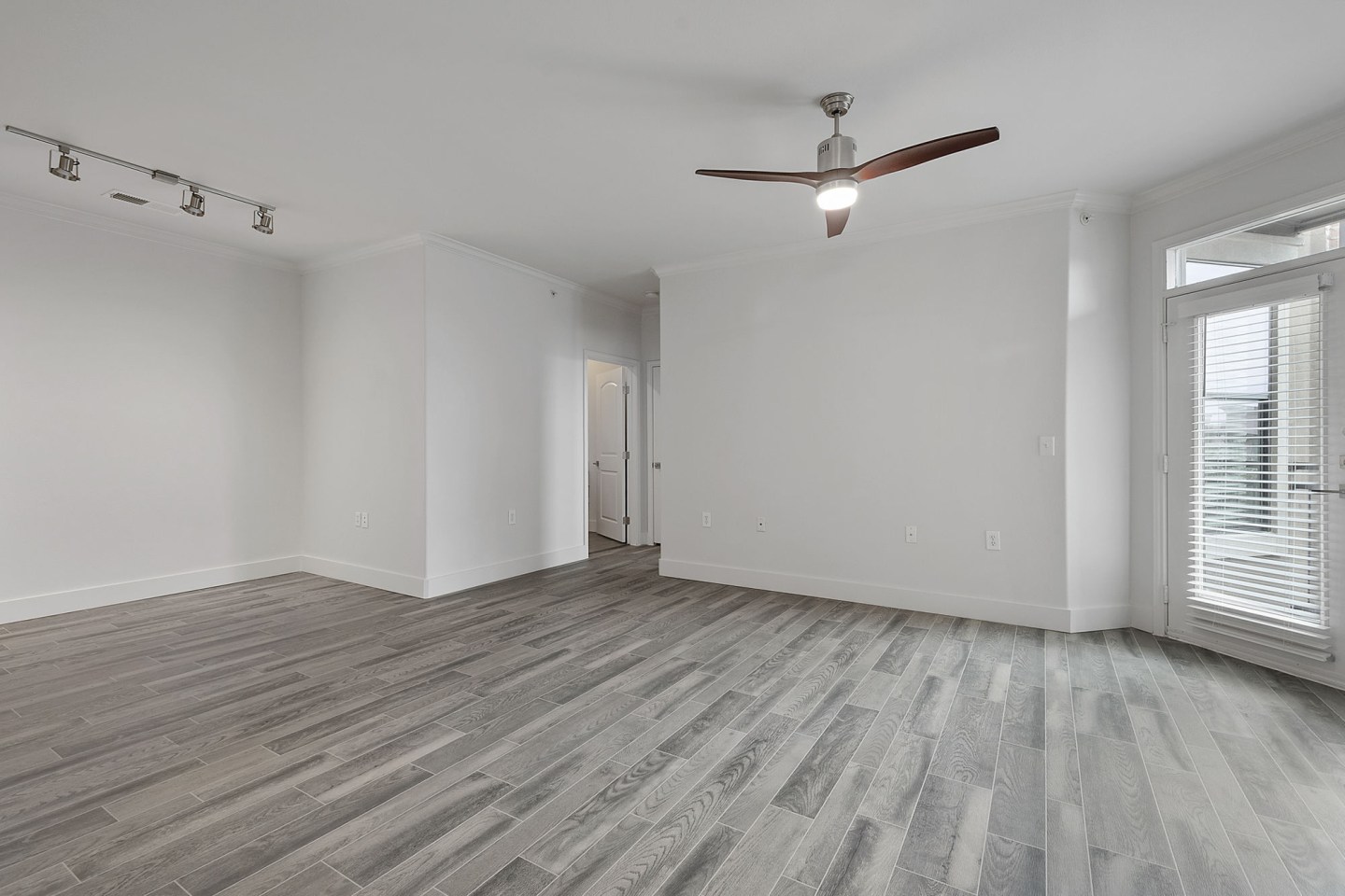 Trinity Bluff & District Urban Apartments Image 25