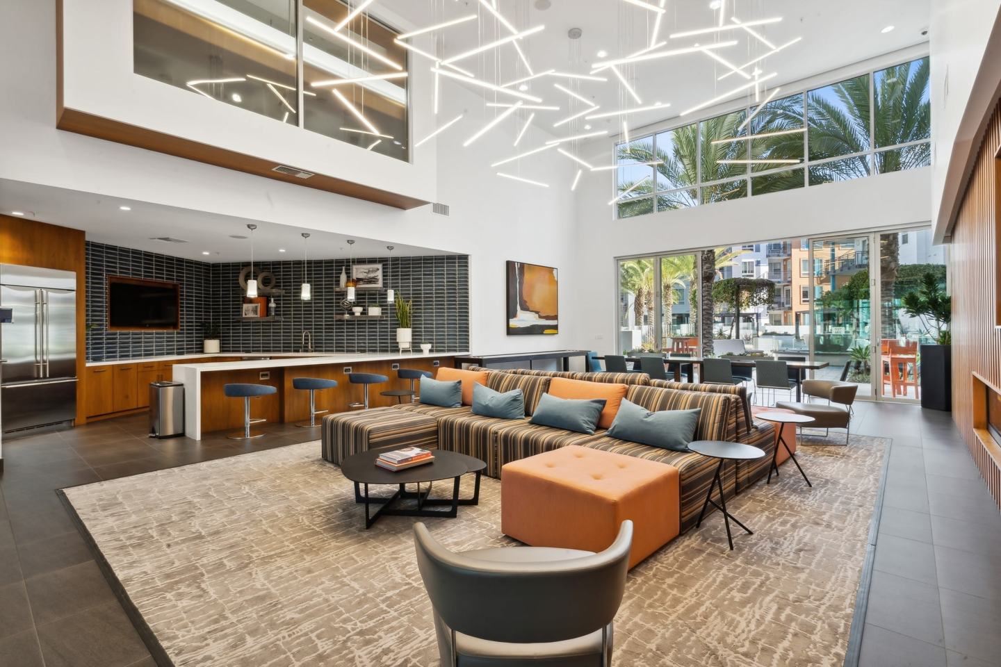 AMLI Uptown Orange Image 15