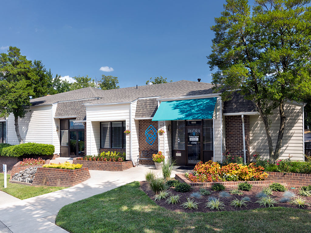 Chelsea Square Apartments Image 12