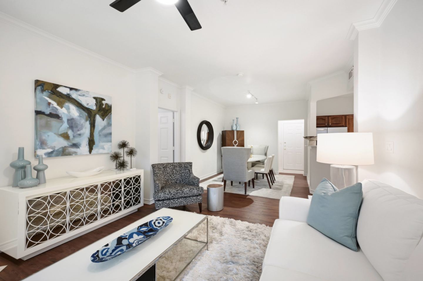 St. Moritz Apartments Image 7