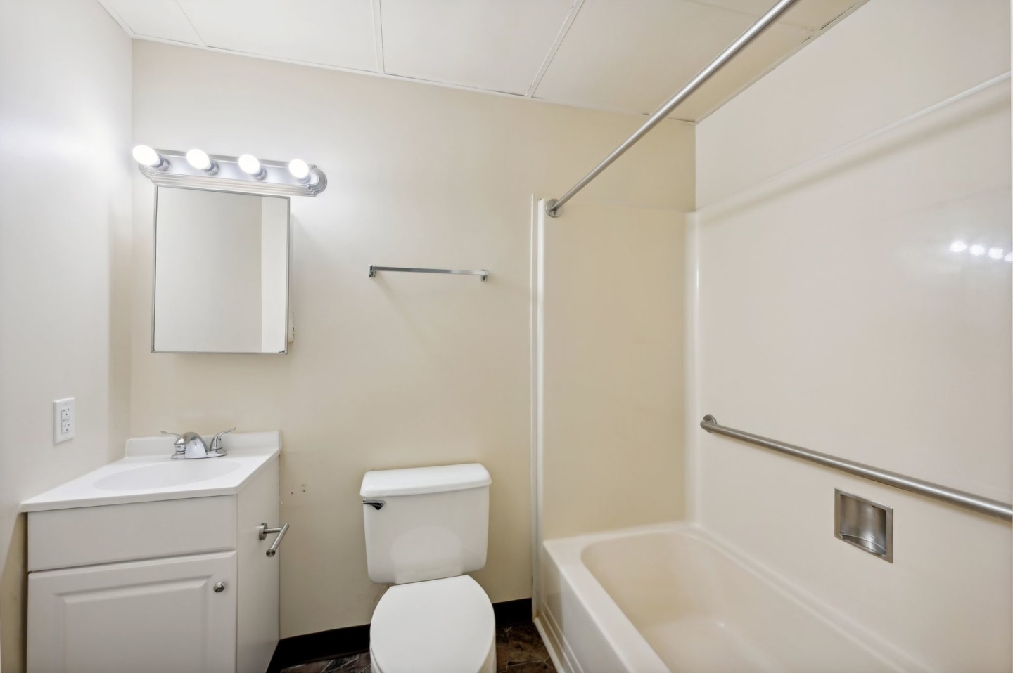 Franklin Park Apartments Image 16