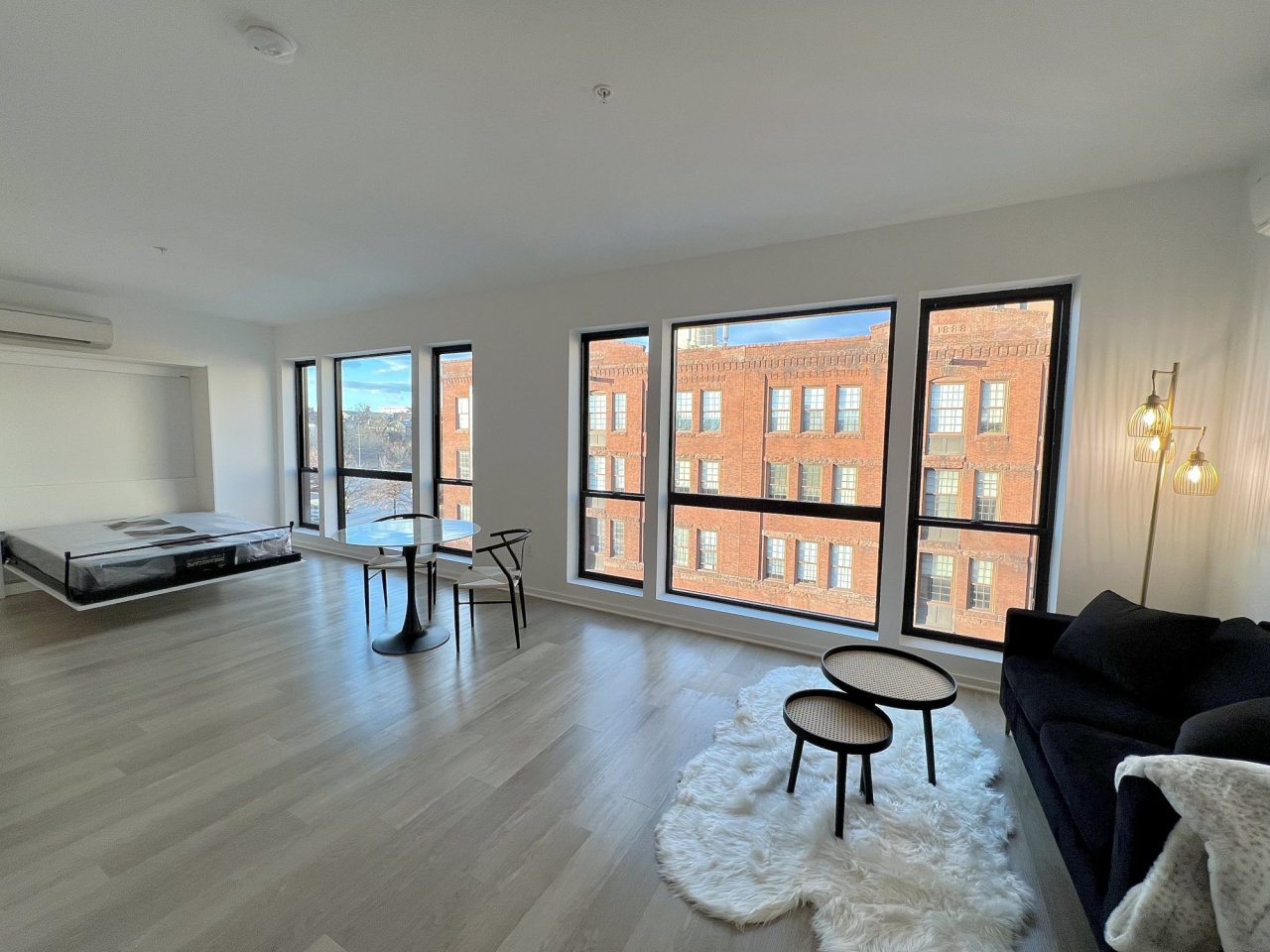 733 W Pratt Image 17