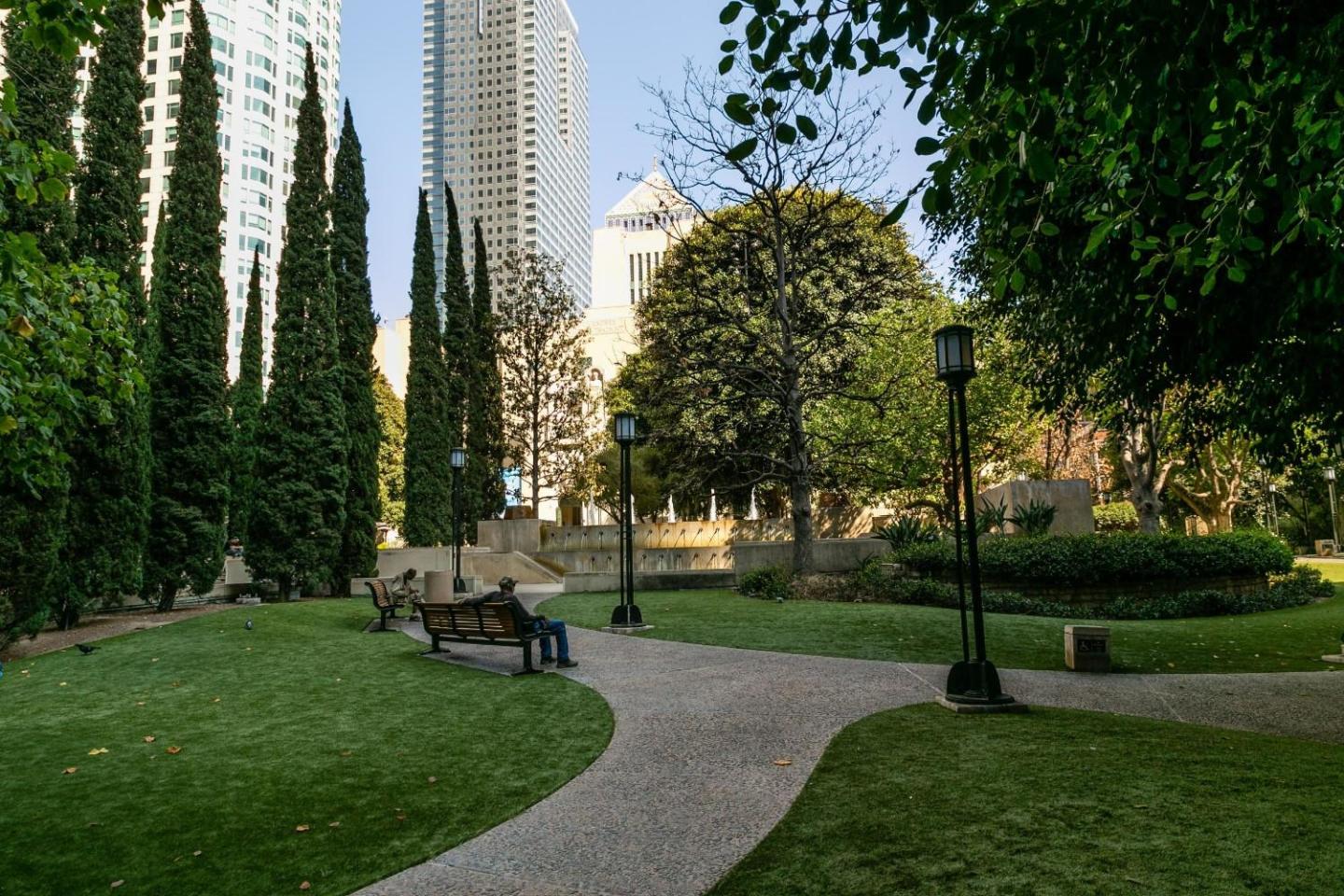 Park Fifth Image 29