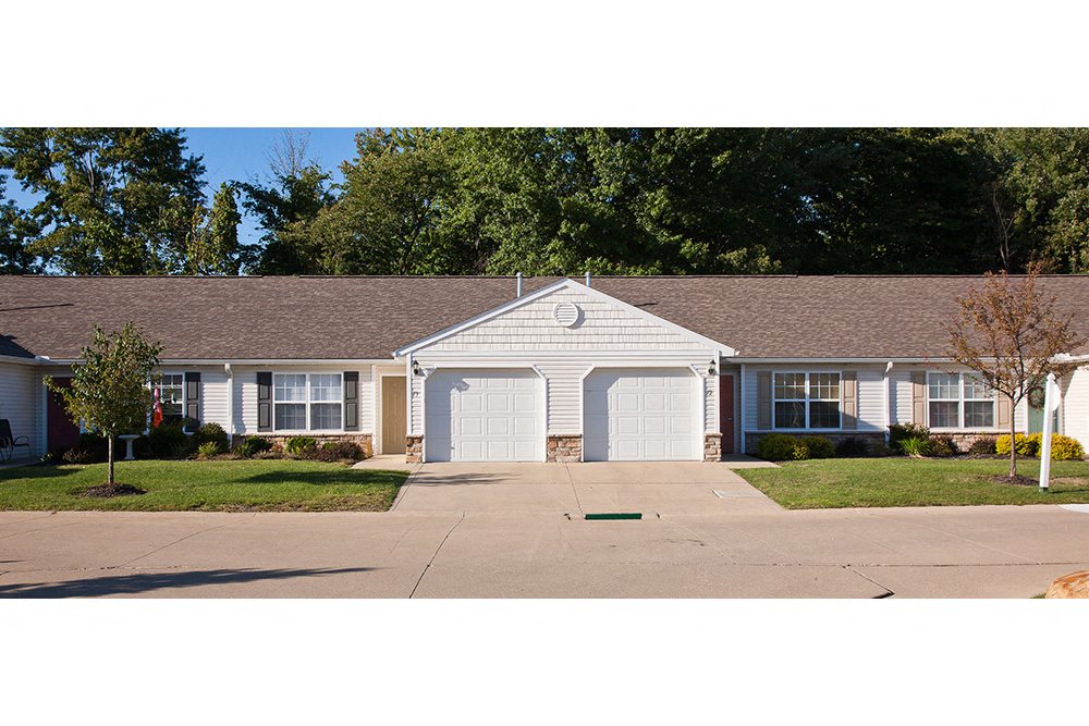 Redwood Olmsted Township Image 3
